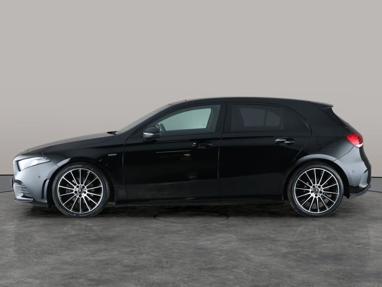 2021 Mercedes-Benz A-Class 2.0 A200d Exclusive Edition Hatchback 5dr Diesel 8G-DCT Euro 6 (s/s) (...