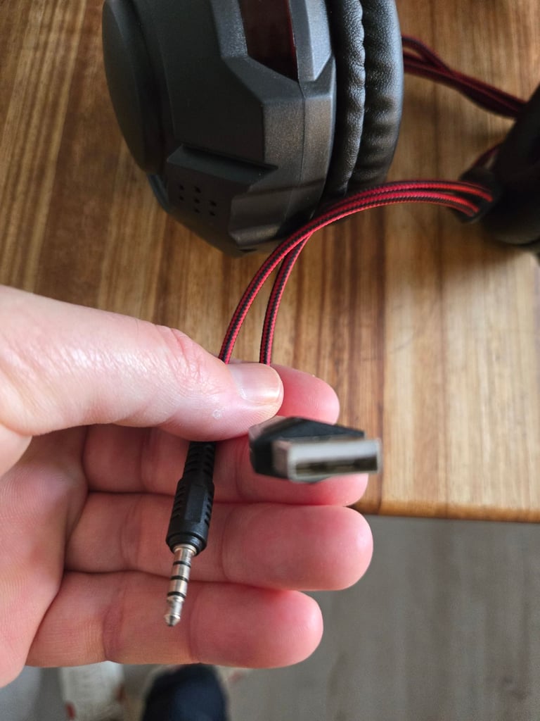 Gaming head set for ps5/ xbox/ pc