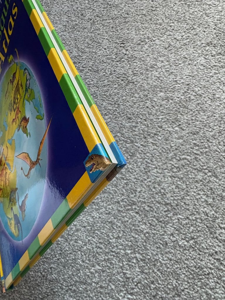 The Kingfisher First Dinosaur 🦖 Picture Atlas