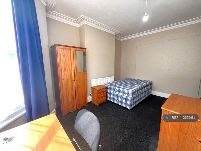 6 bedroom house in Bishop Road, Bristol, BS7 (6 bed) (#2660181)