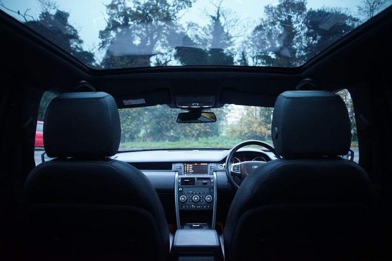 2019 Land Rover Discovery Sport 2.0 TD4 Landmark SUV 5dr Diesel Auto 4WD Euro 6 (s/s) (180 ps) ES...