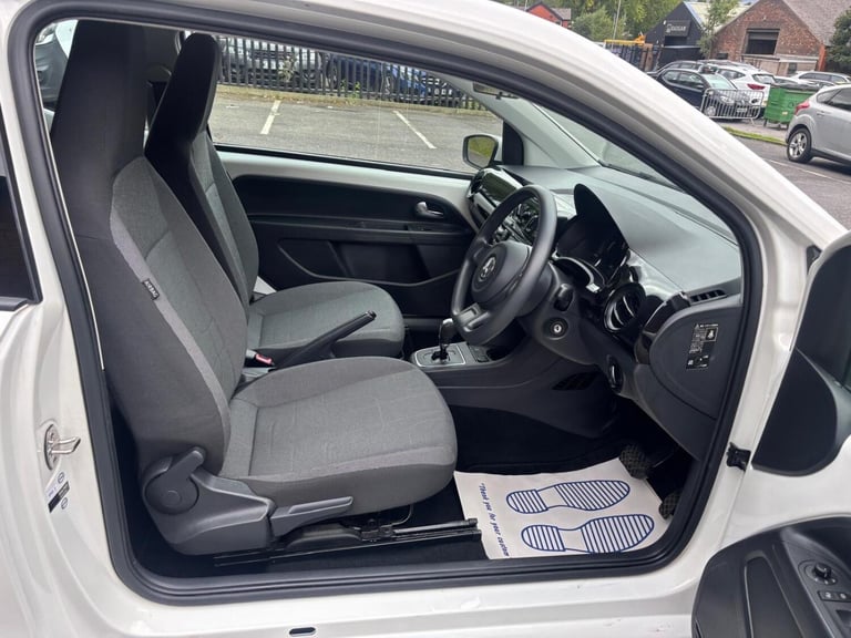 VOLKSWAGEN UP 1.0 Move up! 2014
