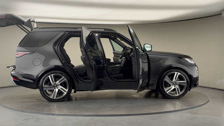 2023 Land Rover Discovery 3.0 D300 MHEV Metropolitan Edition SUV 5dr Diesel Auto 4WD Euro 6 (s/s)...