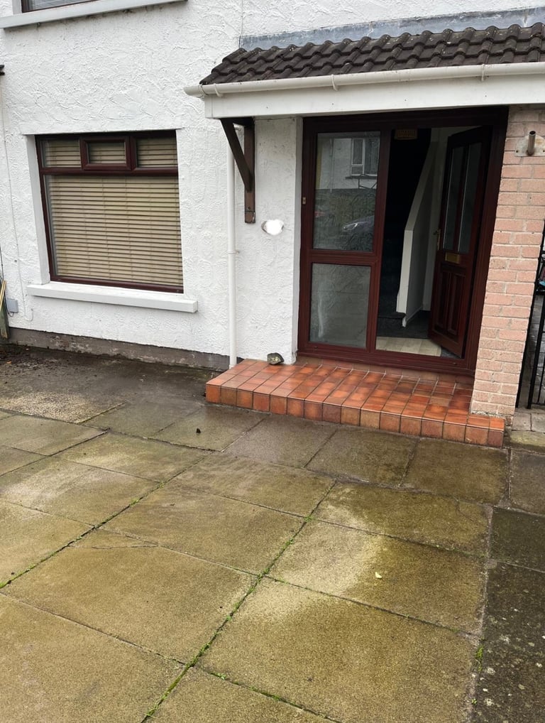 3-bedroom mid-terrace house to rent