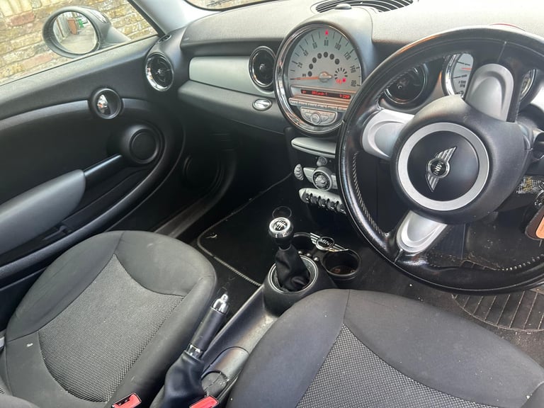 2010 Mini one cooper hpi clear 