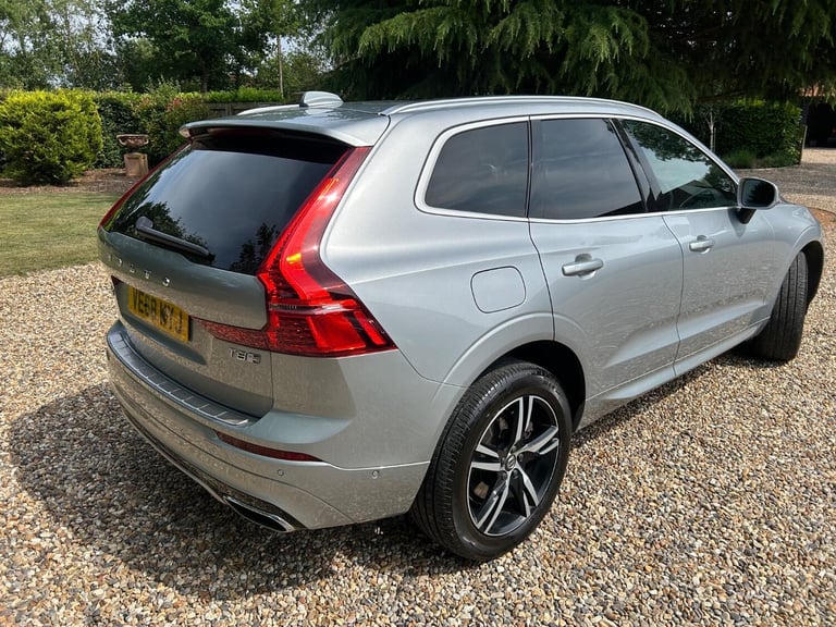 VOLVO XC60 2.0 R-Design T8 Twin Engine AWD 2018