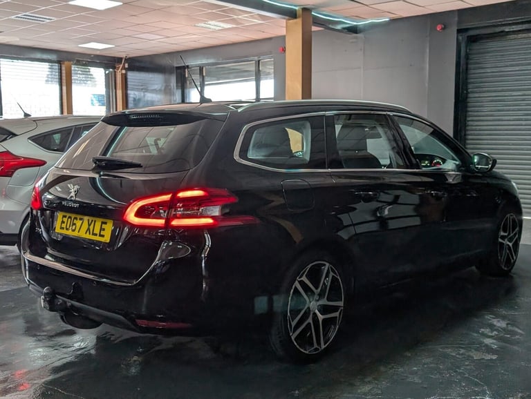 2017 Peugeot 308 SW 1.2 PureTech Allure Estate 5dr Petrol Manual Euro 6 (s/s) (130 ps) ESTATE Pet...