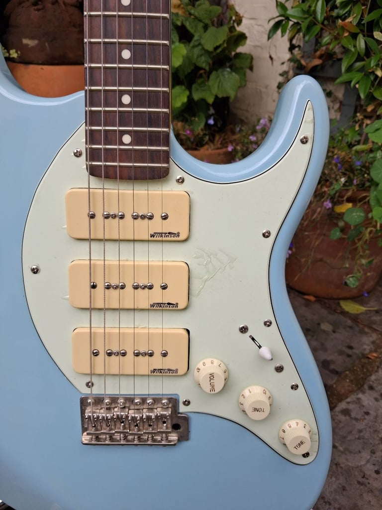 JHS Vintage Advance AV6 Laguna Blue Electric Guitar. New/old stock. Unplayed.