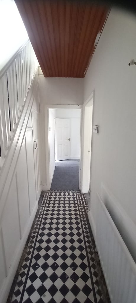 **LET BY**2 BEDROOM HOUSE**JOANHURST CRESCENT**NO DEPOSIT**DSS ACCEPTED