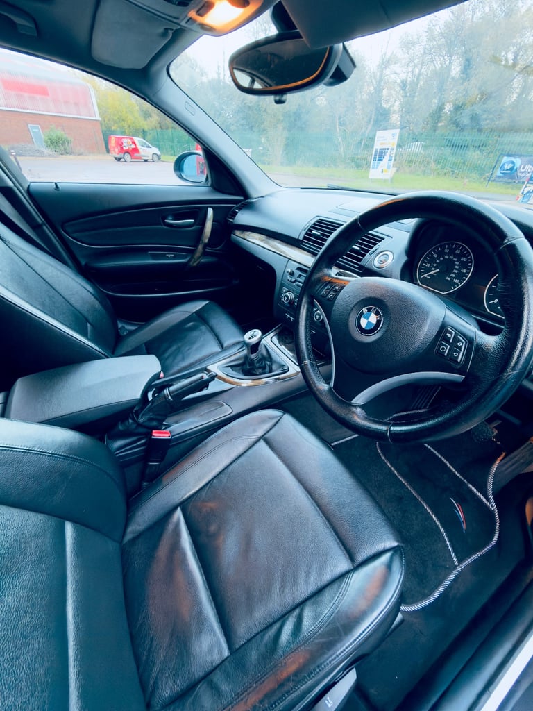 BMW, 1 SERIES, Hatchback, 2007, Manual, 1995 (cc), 5 doors