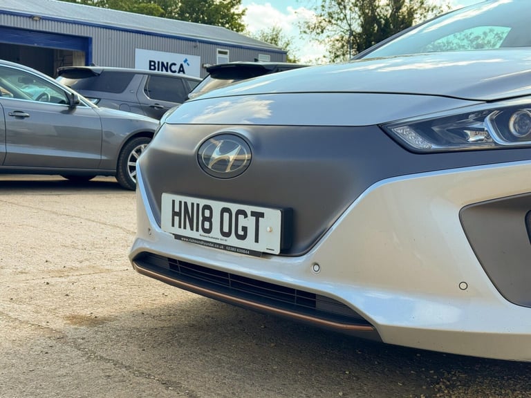 2018 Hyundai IONIQ 28kWh Premium SE Hatchback 5dr Electric Auto (120 ps) HATCHBACK Electric Autom...