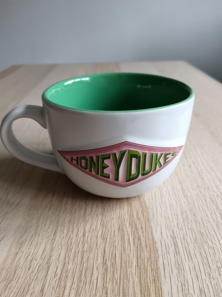 image for Harry Potter mug. Universal Studios