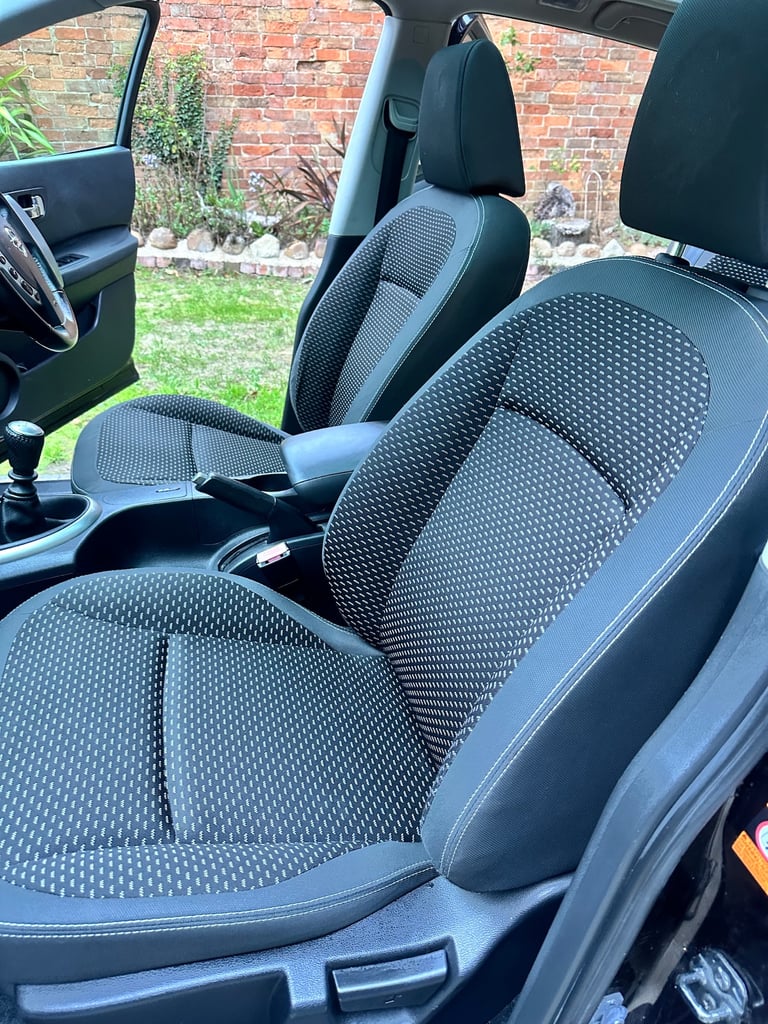 2010 Nissan Qashqai 1.5 dCi N-Tec 5dr HATCHBACK Diesel Manual