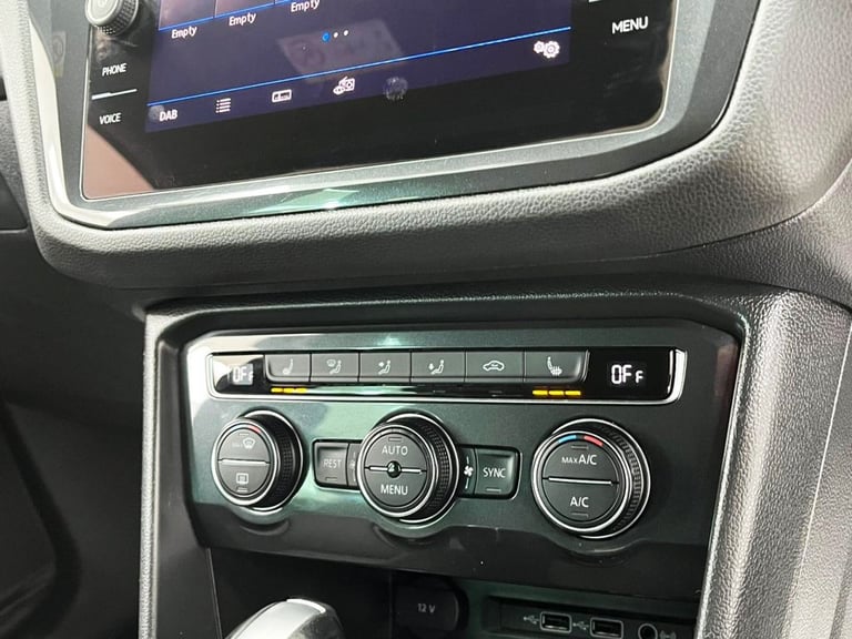 2020 Volkswagen Tiguan 2.0 TDI R-Line Tech SUV 5dr Diesel DSG 4Motion Euro 6 (s/s) (150 ps) ESTAT...