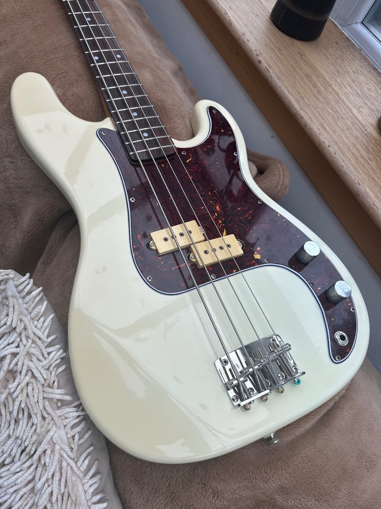 Vintage Greco PB420 Precision Bass Made in Japan