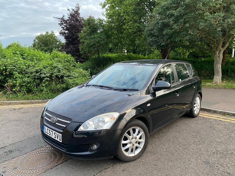 image for 2007 Kia Ceed 1.6 CRDi LS 5dr  HATCHBACK Diesel Manual