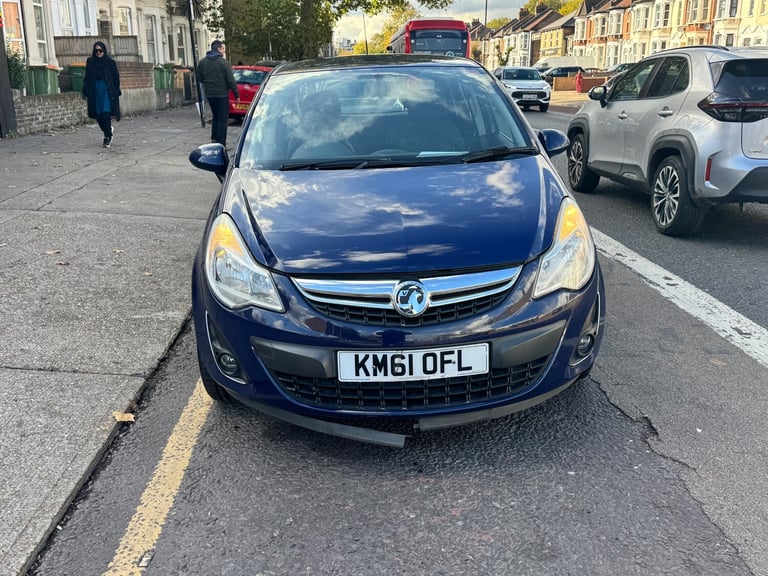 2011 Vauxhall Corsa 1.4 Exclusiv 5dr Auto HATCHBACK Petrol Automatic