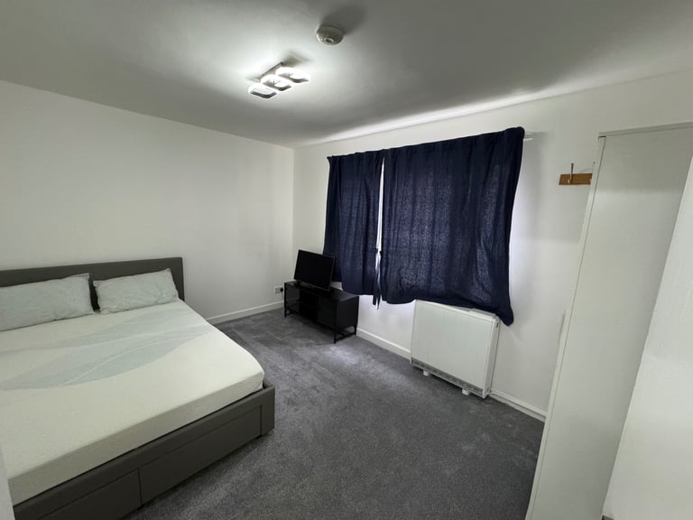 Double Room in Bristol, speedwell 
