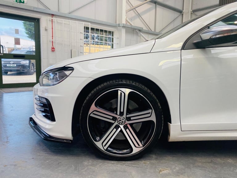 2017 Volkswagen Scirocco 2.0 TSI BlueMotion Tech R DSG Euro 6 (s/s) 3dr COUPE Petrol Automatic