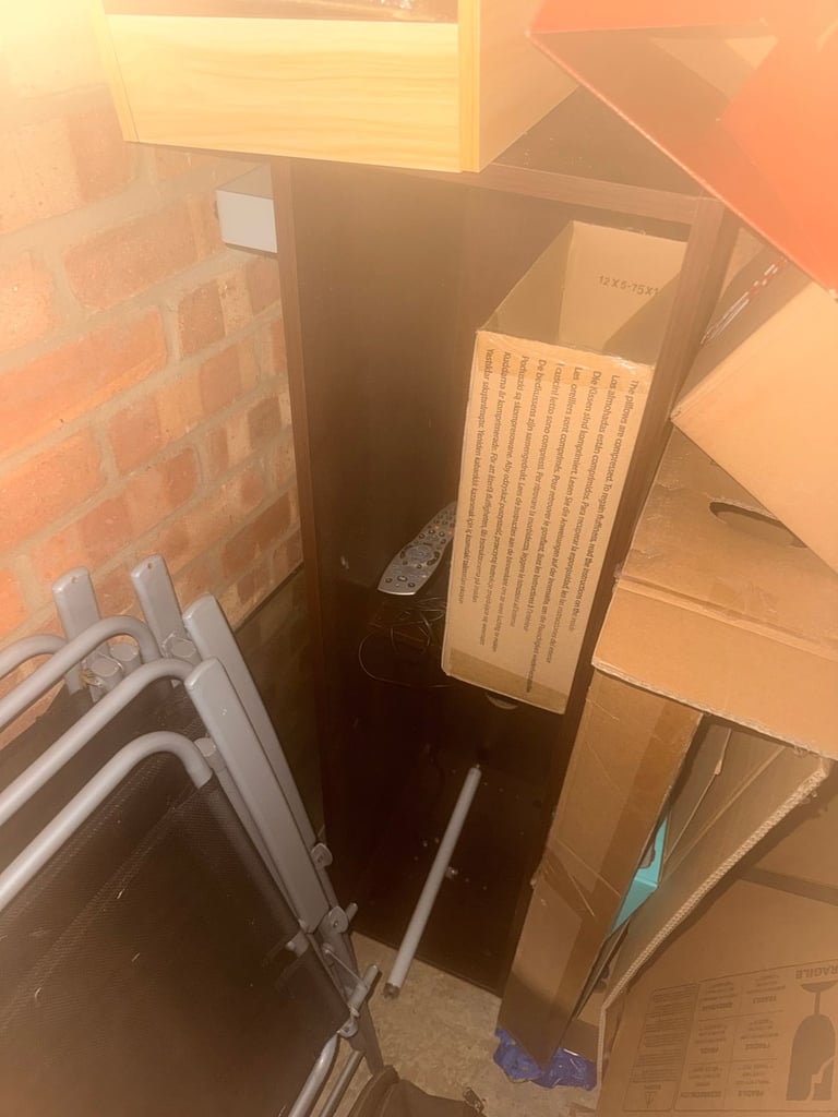 Modern acrylic bathtub and matching glass shower screen