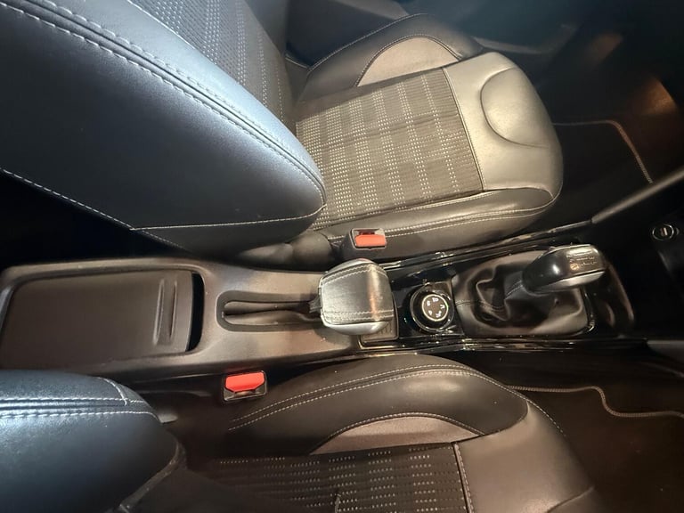 PEUGEOT 2008 1.6 BlueHDi Allure 2016