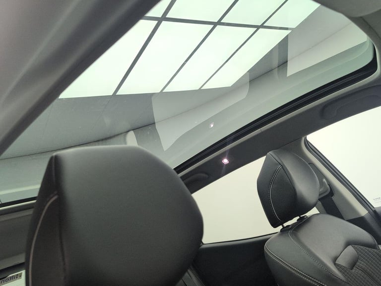 2018 Renault Kadjar 1.5 dCi Signature Nav SUV 5dr Diesel Manual Euro 6 (s/s) (110 ps) HILL STAR H...