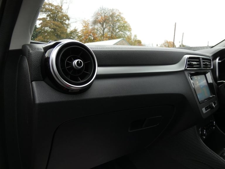 2018 MG MG ZS 1.5 VTi-TECH Excite SUV 5dr Petrol Manual 106 bhp HATCHBACK Petrol Manual