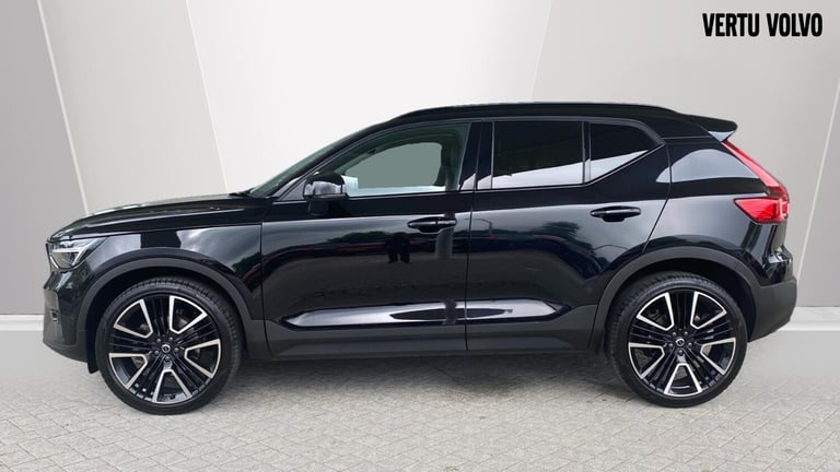 2024 Volvo XC40 2.0 B3P Ultra Dark 5dr Auto ESTATE PETROL Automatic
