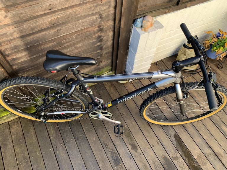 Retro Ridgeback Cyclone 26” Wheel Mountain Bike (Fully Serviced) 