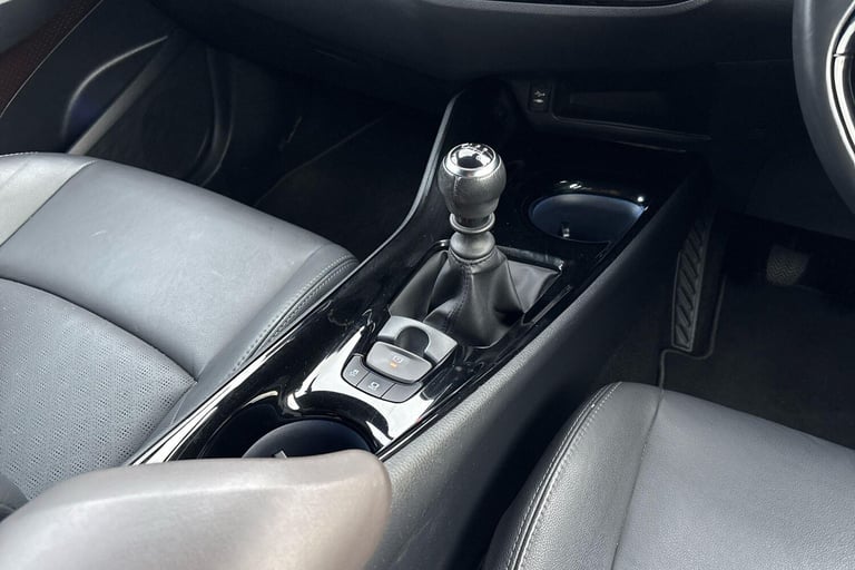2019 Toyota C-HR 1.2T Excel 5dr (Leather) SUV Petrol Manual