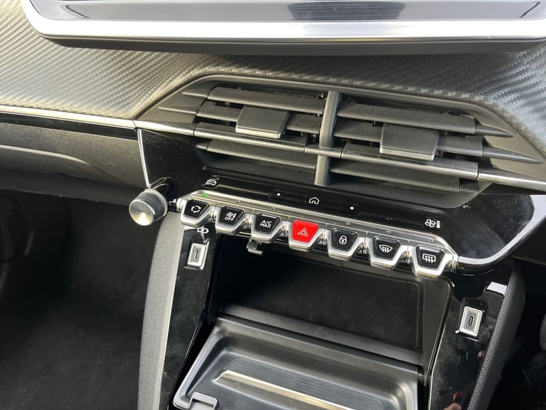  Peugeot E 208 50kwh Allure Hatchback 5dr Electric Auto 7.4kw Charger 136 Ps