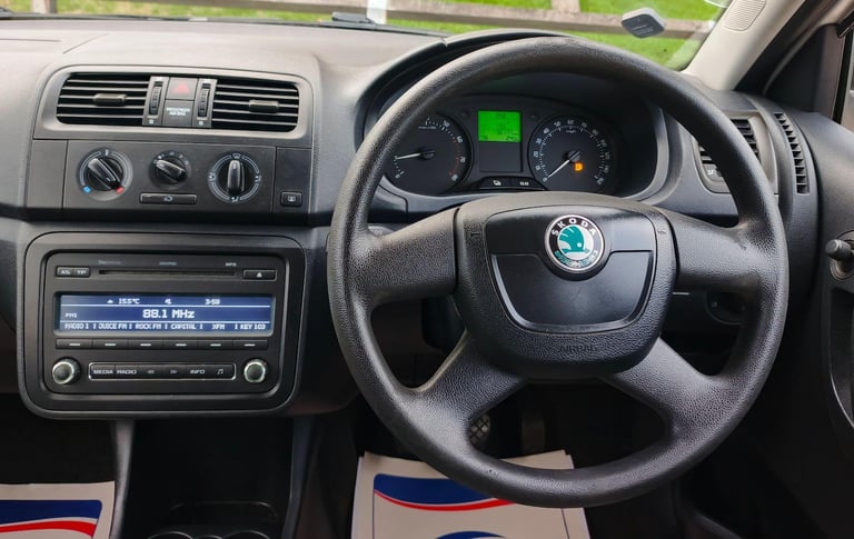 2010 Skoda Fabia 1.2 S Euro 5 5dr HATCHBACK Petrol Manual