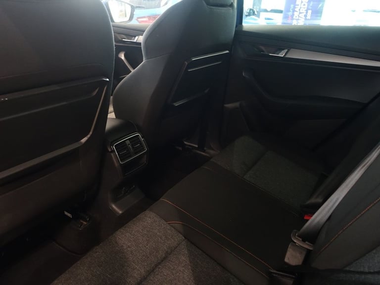 2021 Skoda Karoq 2.0 TDI SE Drive SUV 5dr Diesel DSG Euro 6 (s/s) (116 ps) ESTATE Diesel Automatic