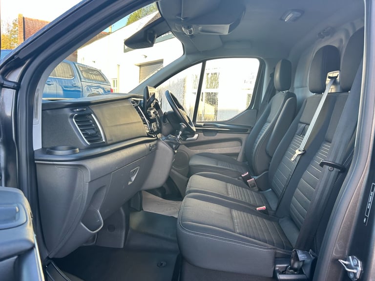 2021 Ford Transit Custom Limited 2.0 EcoBlue 130ps L1 H1 SWB 34,500 miles Grey