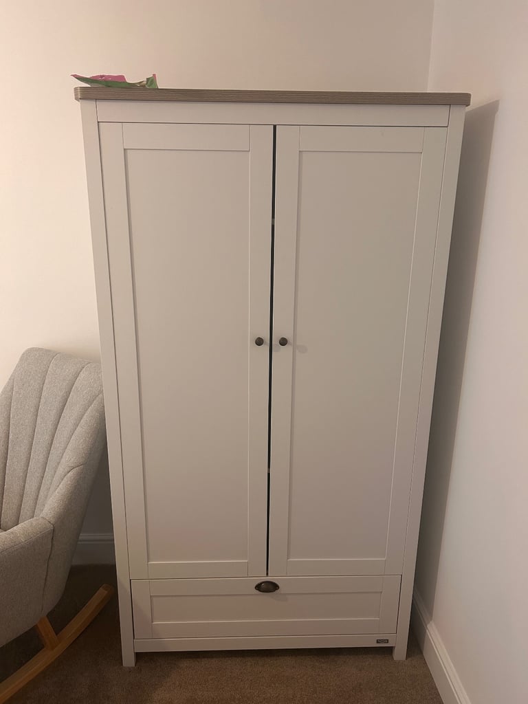 Tutti Bambini Verona Nursery Furniture - Wardrobe and Chest of Drawers