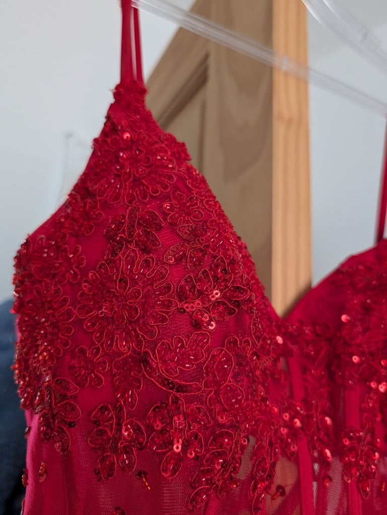 Red long prom dress