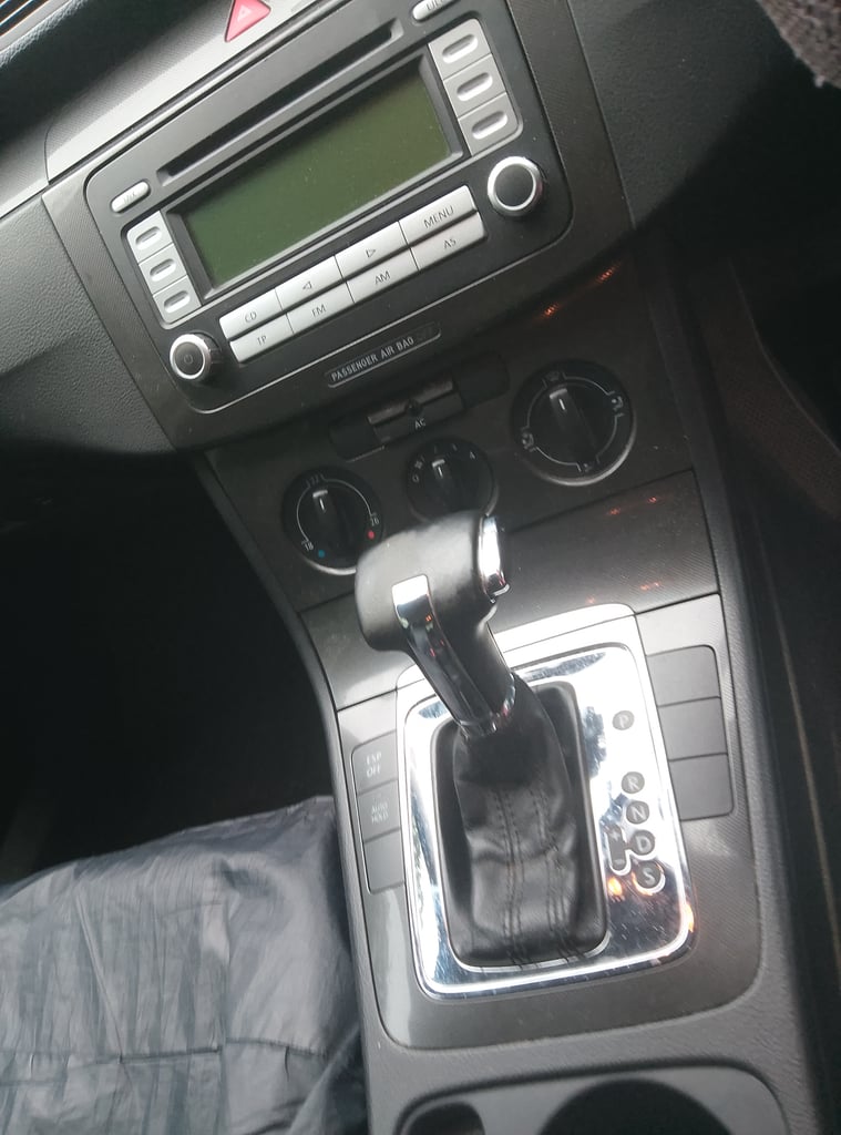 Volkswagen, PASSAT, Saloon, 2007, Semi-Auto, 1968 (cc), 4 doors