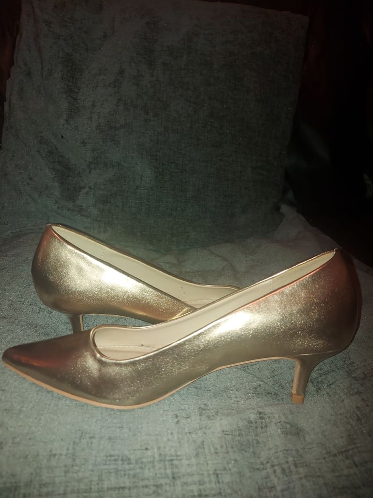 Wallis Showcase Kitten Heels size 4
