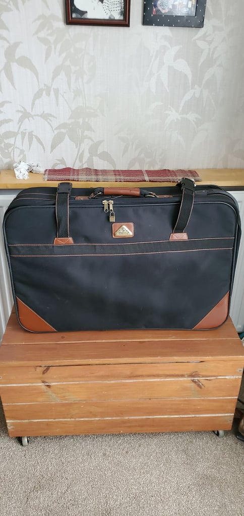 Constellation Suitcase  - - £5 - - - 