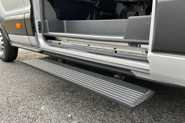 2025 Ford Transit 460 Trend L4 H3 ELWB High Roof 18 Seat Minibus RWD 2.0 EcoBlue 130ps, MANUA Min...