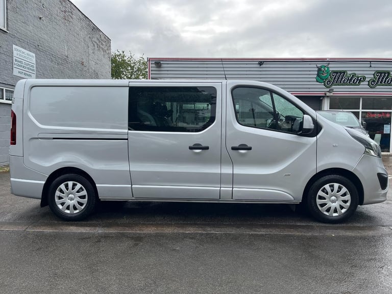 Vauxhall Vivaro 2900 1.6CDTI BiTurbo 145PS Sportive 6 Seat LWB Crew Van 2017/67