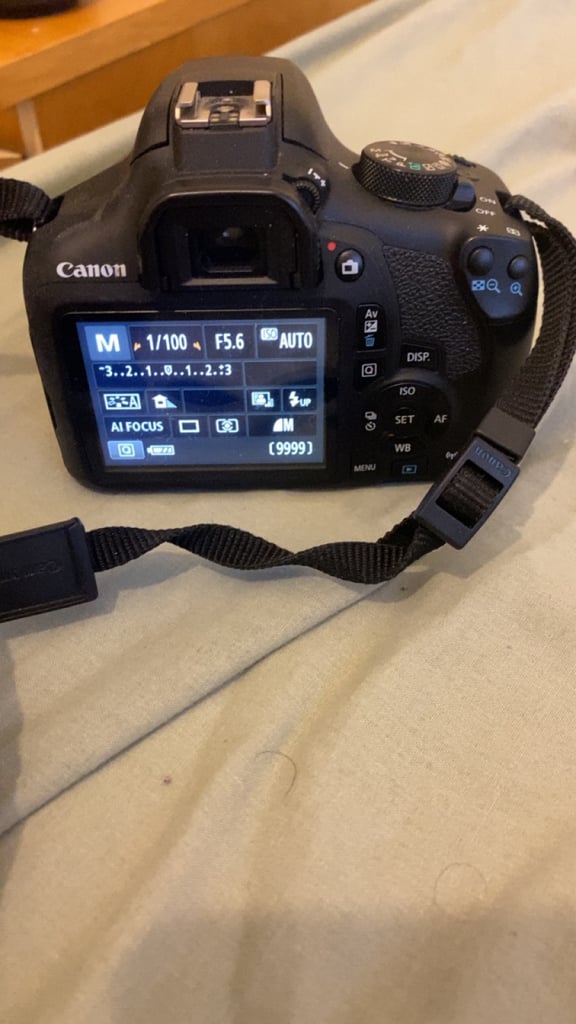 Canon EOS 1300D (Rebel T6) 