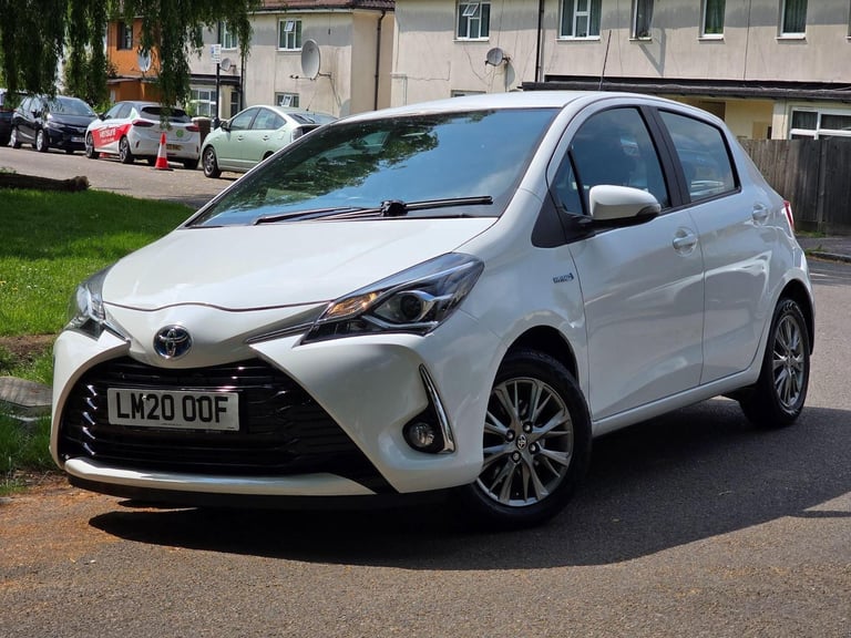 2020 Toyota Yaris 1.5 VVT-h Icon E-CVT Euro 6 (s/s) 5dr HATCHBACK Petrol/Electri