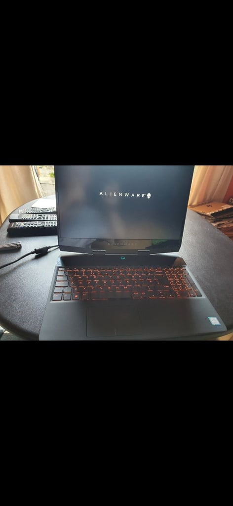 Alienware m15