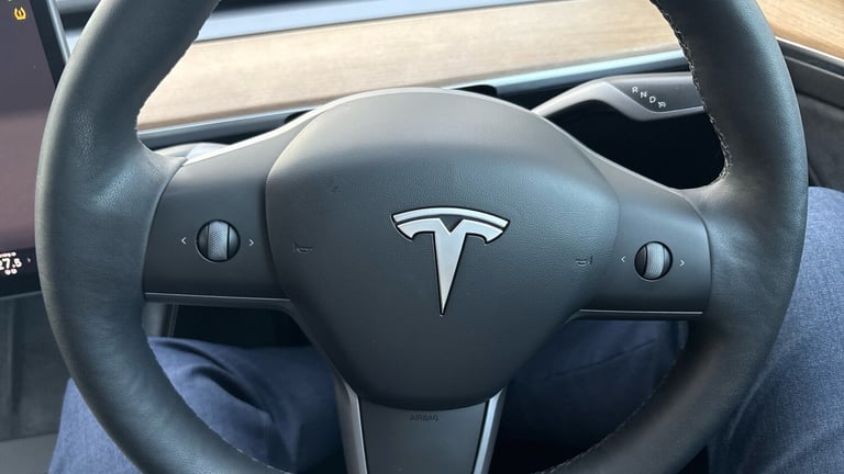 2022 Tesla Model 3 Long Range AWD 4dr Auto Electric Saloon Saloon Electric Automatic