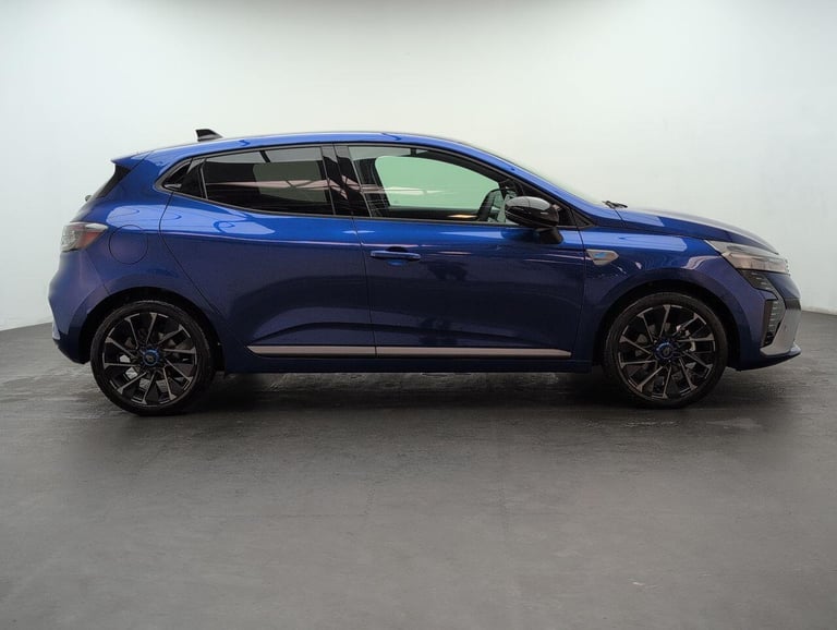 2024 Renault Clio 1.6 E-TECH esprit Alpine Hatchback 5dr Petrol Hybrid Auto Euro 6 (s/s) (145 HAT...