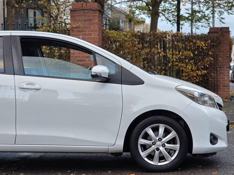 2013 Toyota Yaris 1.33 Dual VVT-i T Spirit Euro 5 5dr HATCHBACK Petrol Manual