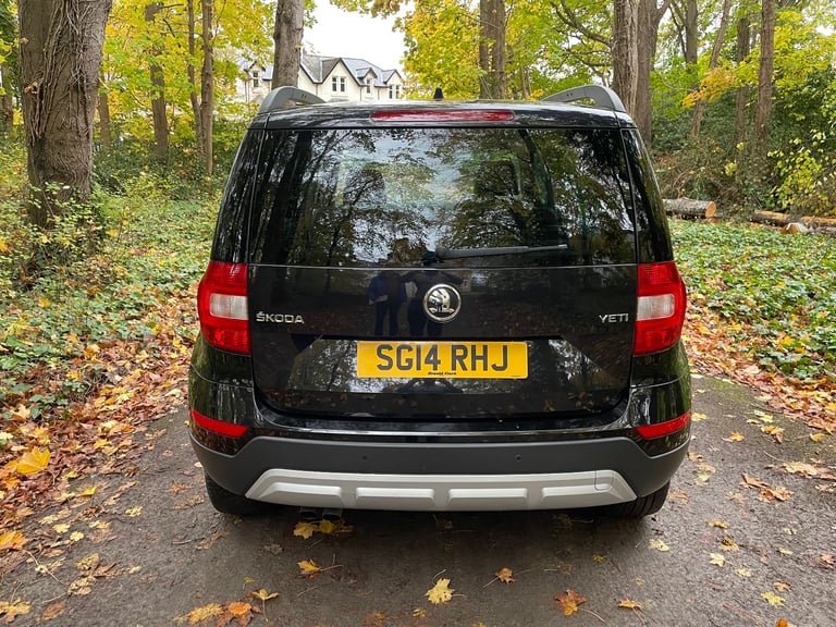 Skoda, YETI OUTDOOR elegance, Hatchback, 2014, Manual, 1968 (cc), 5 doors