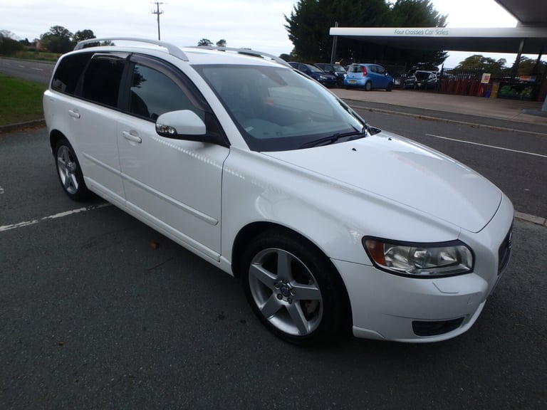 2012 Volvo V50 SE Lux 2.0cc Automatic Estate (Classic) Only 17571 Miles  Petrol Automatic