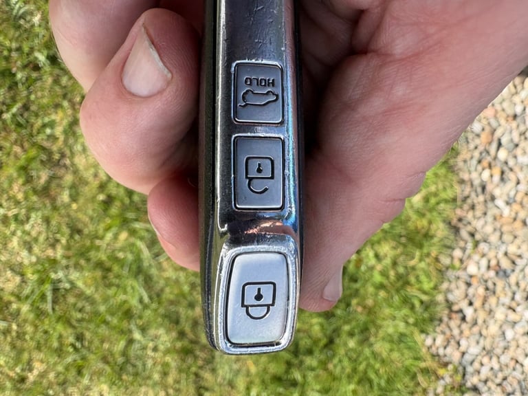 Kia Sportage 2.0 Diesel ISG 4 AWD Auto.Heated leather,reverse camera,pan roof